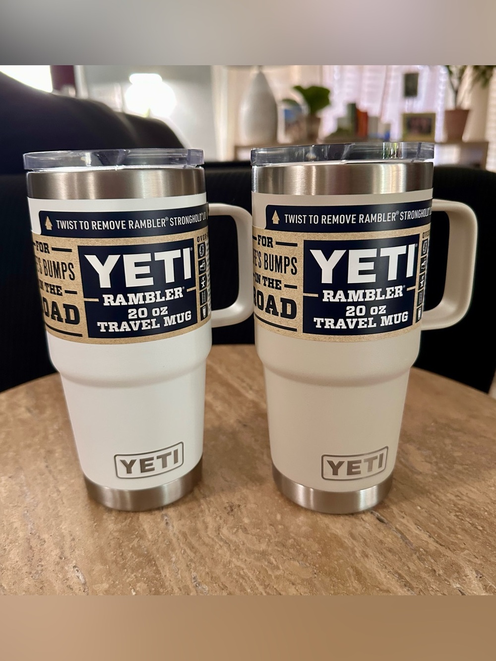 Yeti Rambler 20 oz Travel Mug Bundle